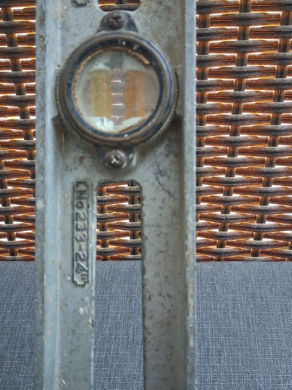 Vintage Stanley No. 233-24 Aluminum 24" Spirit Level - Picture 3 of 13